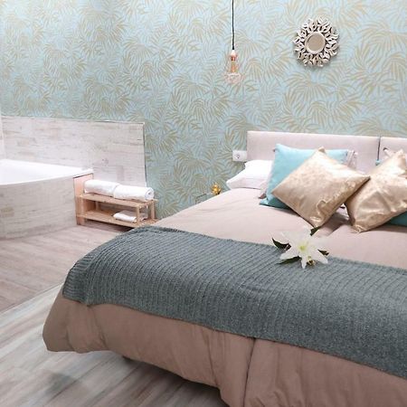 Apartamentos Turisticos Desiree Arévalo Dış mekan fotoğraf